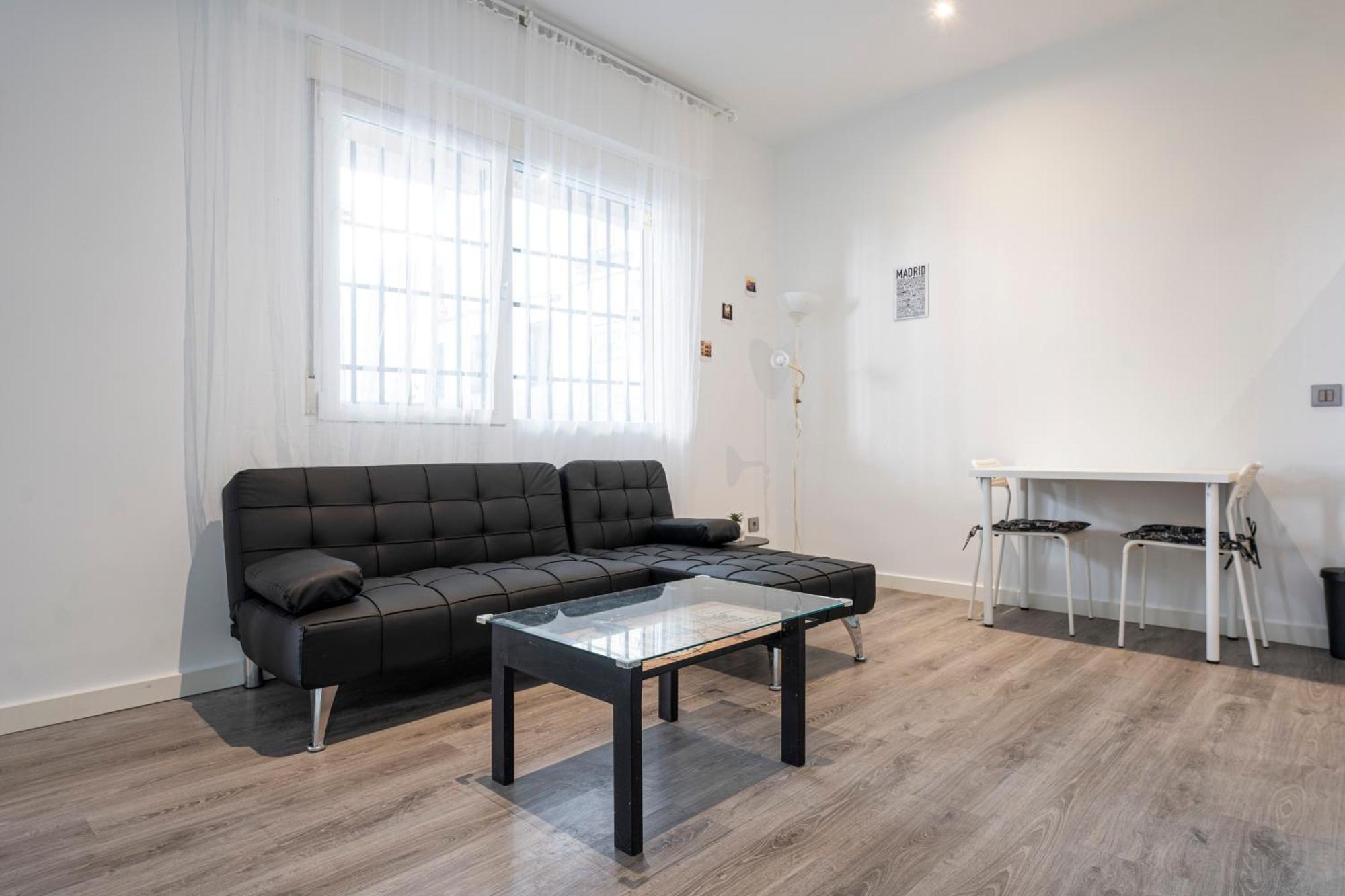 Hogar En Calle Lavapies Madrid Dış mekan fotoğraf