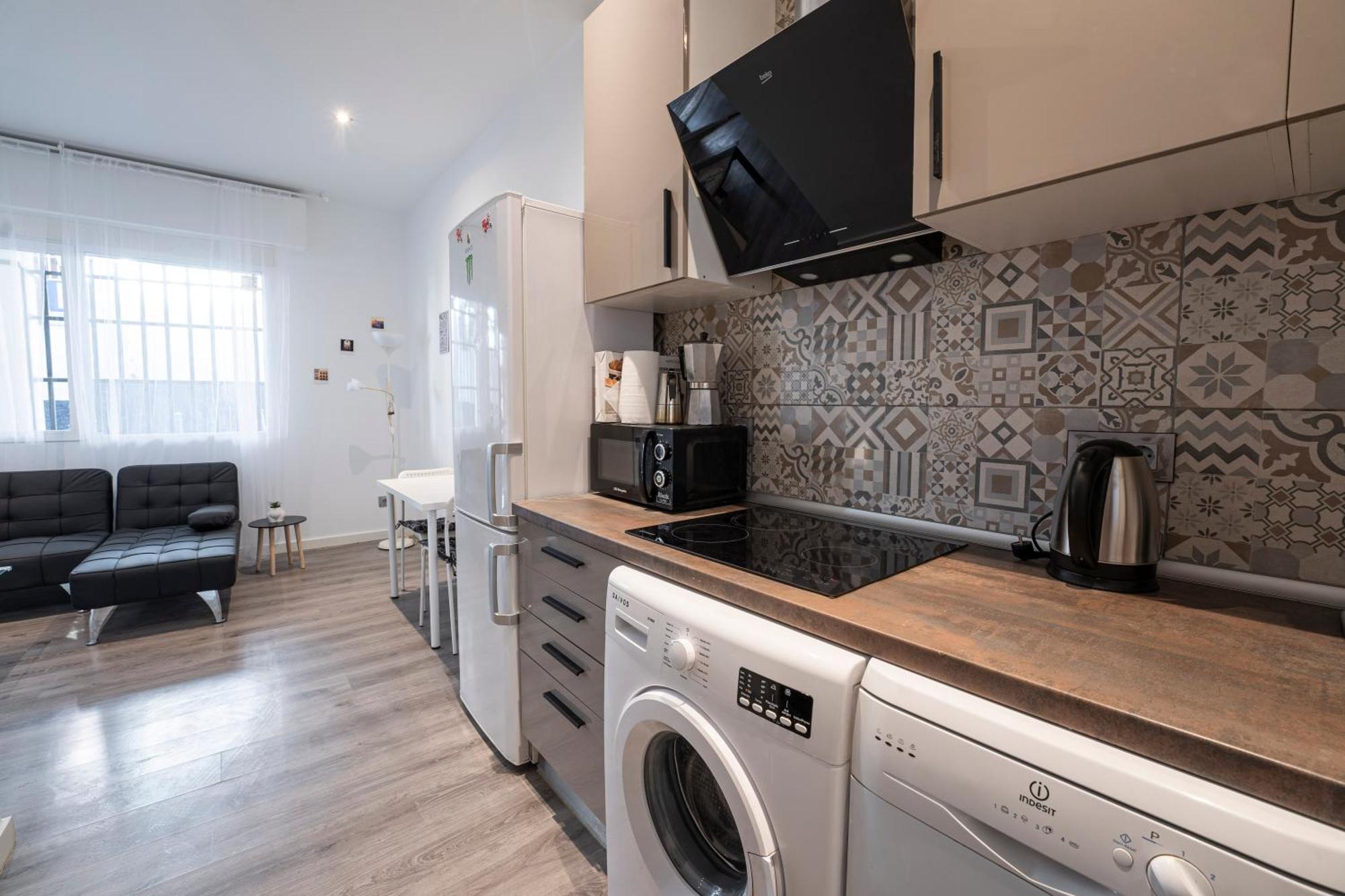 Hogar En Calle Lavapies Madrid Dış mekan fotoğraf
