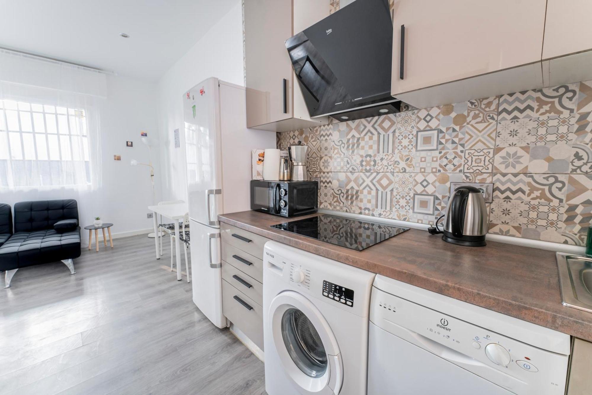 Hogar En Calle Lavapies Madrid Dış mekan fotoğraf