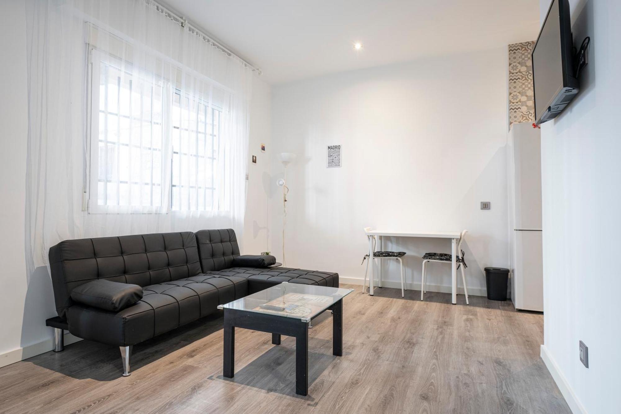 Hogar En Calle Lavapies Madrid Dış mekan fotoğraf